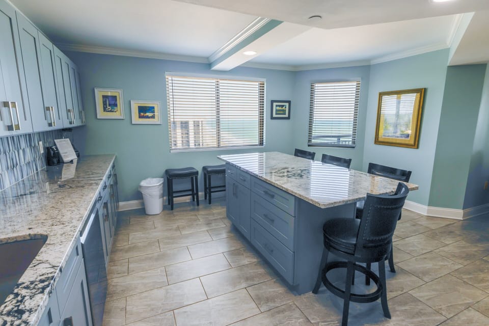 Condo, 2 Bedrooms | Private kitchen | Coffee/tea maker, fridge, oven, toaster