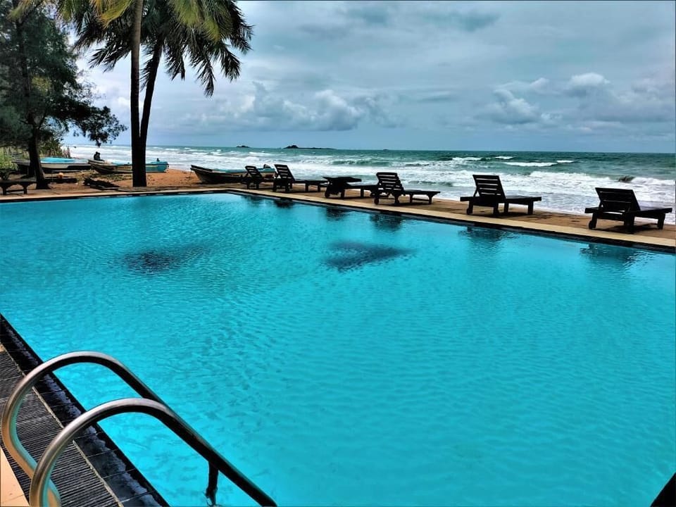 Coral Bay Trincomalee Hotel in Sri Lanka