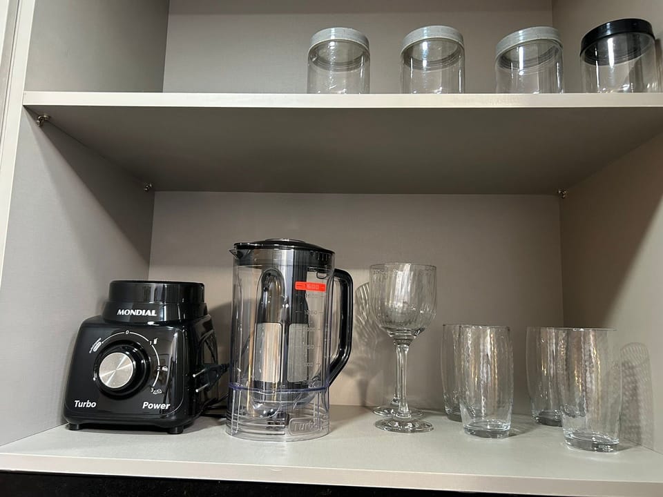 Superior Studio Suite, 1 Queen Bed with Sofa bed, Non Smoking, Pets Allowed | Coffee and/or coffee maker