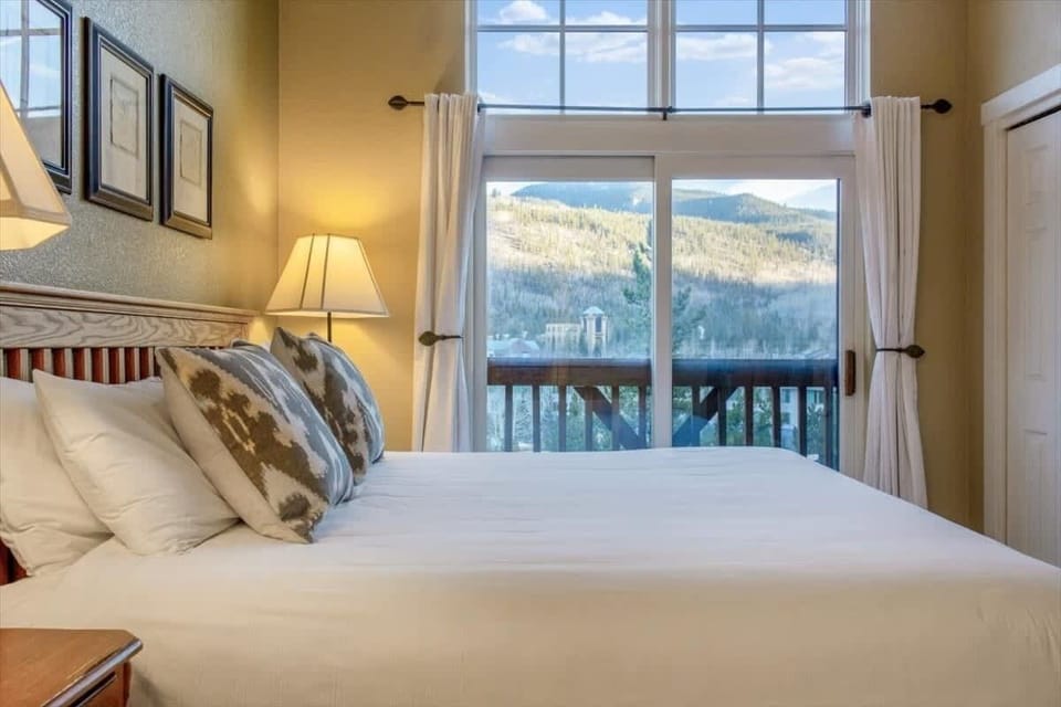 Townhome, Multiple Beds, Patio, Mountain View (A-K-TS1843) | 3 bedrooms, individually decorated, individually furnished, bed sheets