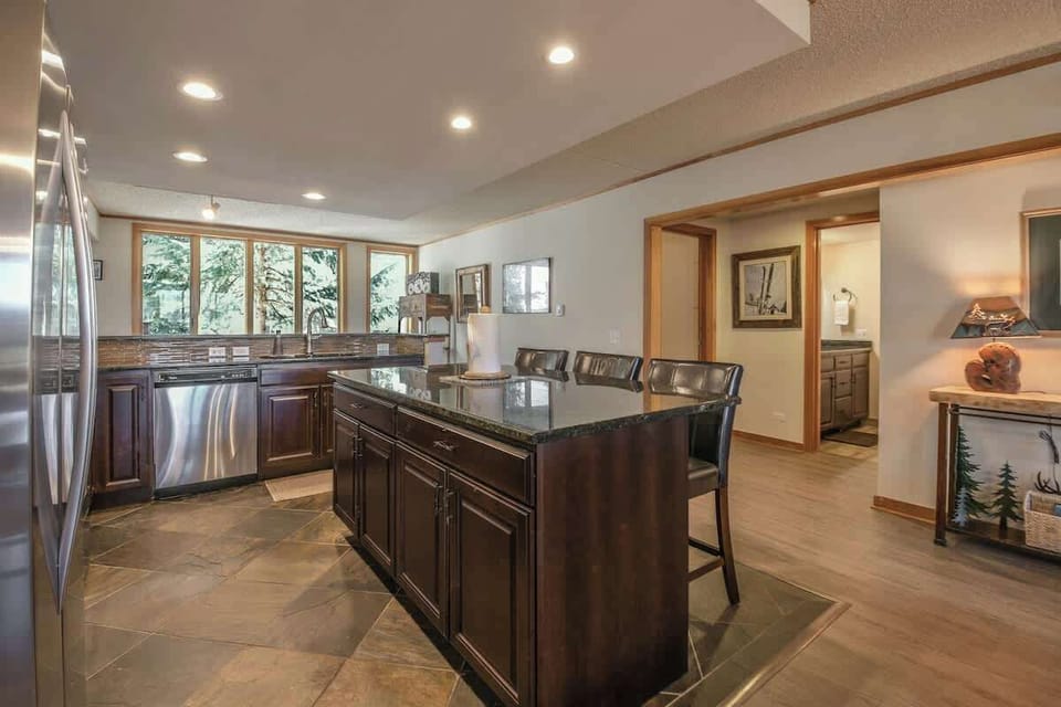 Condo, Multiple Beds, Hot Tub, Mountain View (A-K-TP2113-#) | Private kitchen
