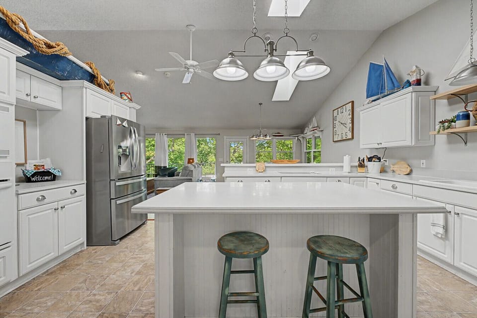 Kitchen | Island Seating | Skylights & Open Layout
