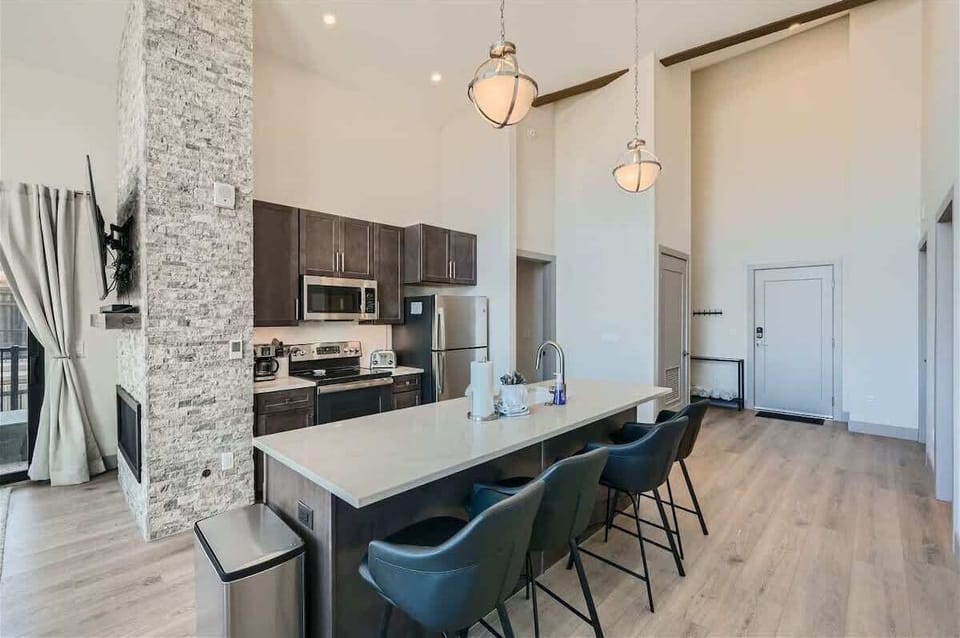Condo, Multiple Beds, Patio, Mountain View (A-S-W4S305) | Private kitchen