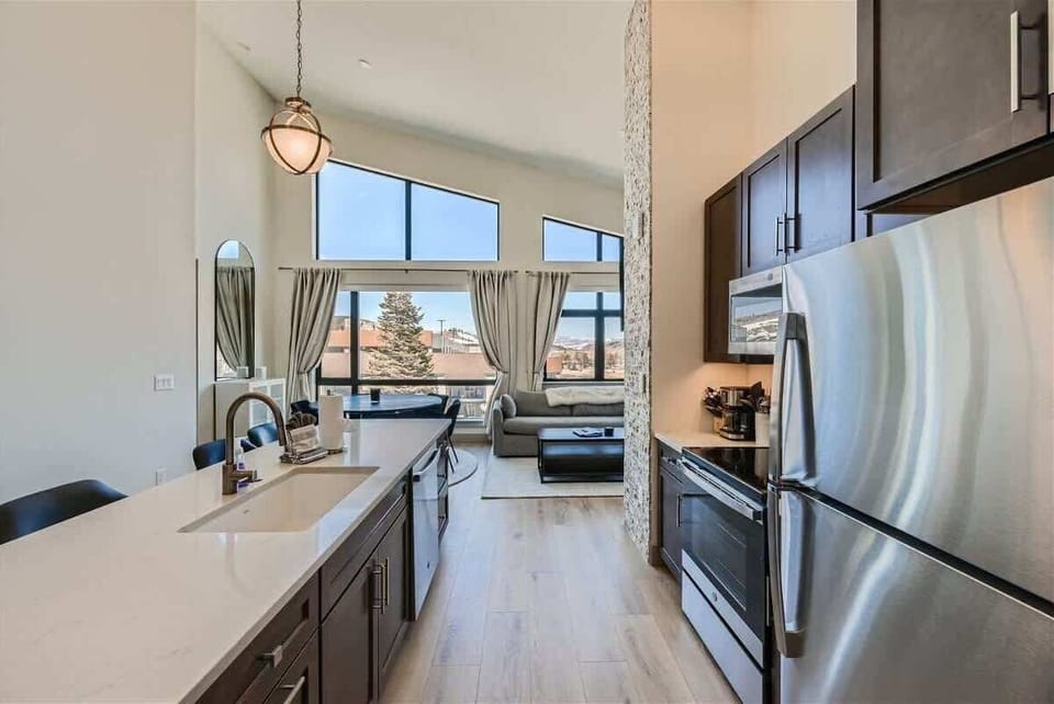 Condo, Multiple Beds, Patio, Mountain View (A-S-W4S305) | Private kitchen