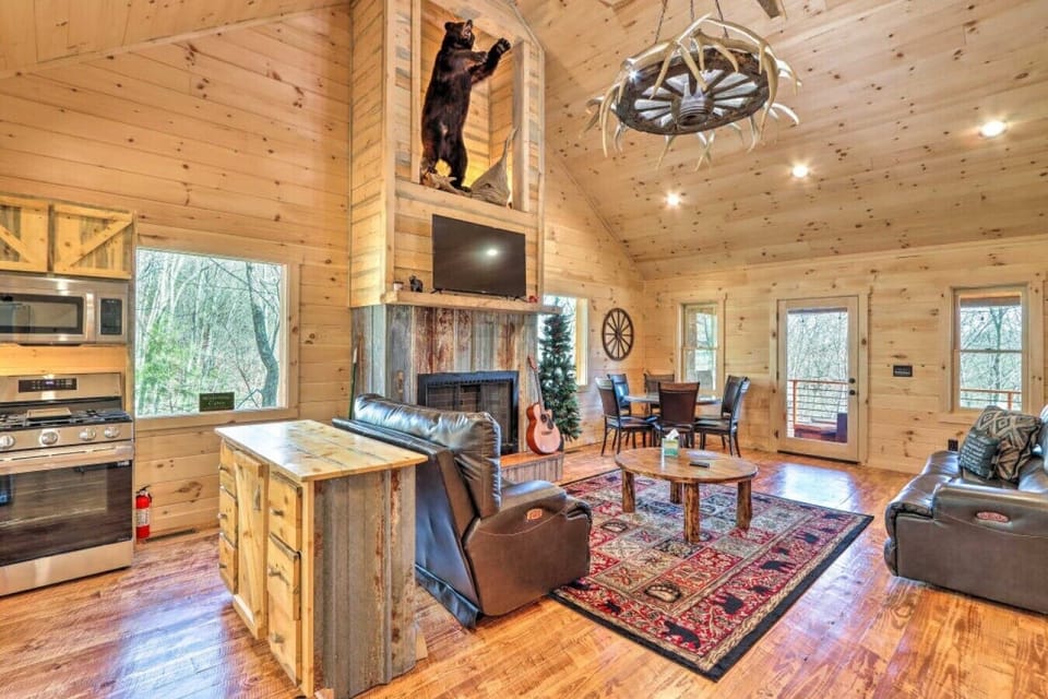 Kitchen | Kitchen Island | Open Living Area Stainless Steel Appliances Vaulted Ceiling