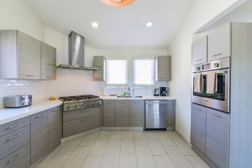A spacious kitchen