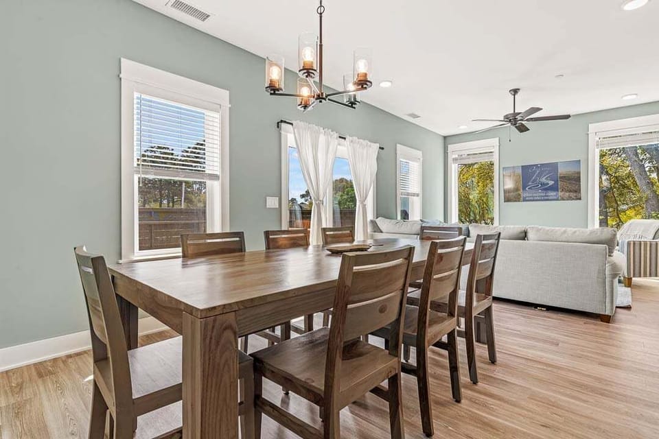Ground-Level Dining Table (seats 6)