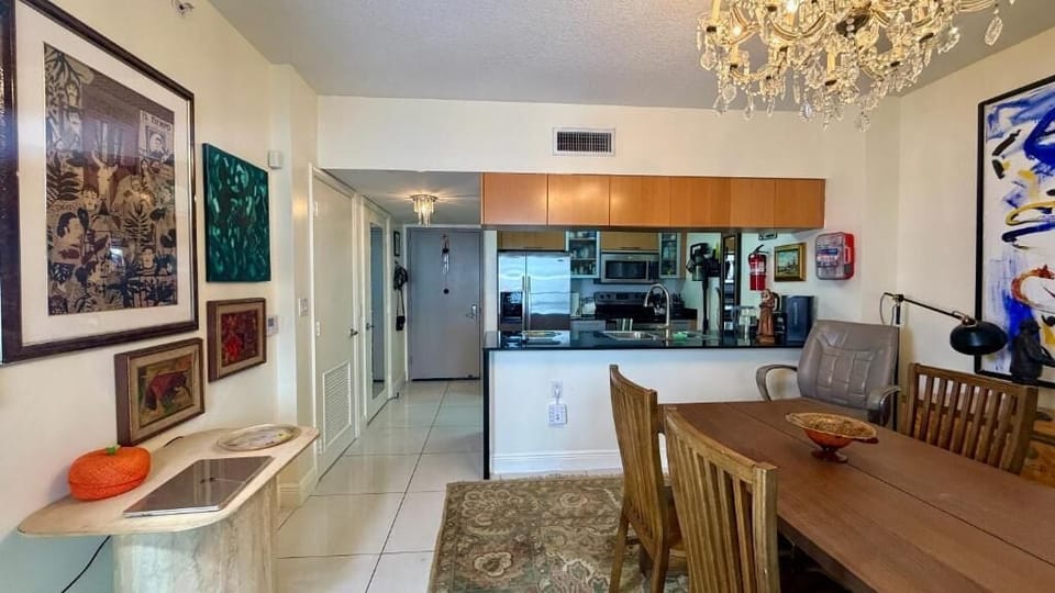 Apartment, Balcony, City View | Dining