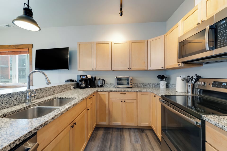 Stainless steel appliances with a modern look | Interior