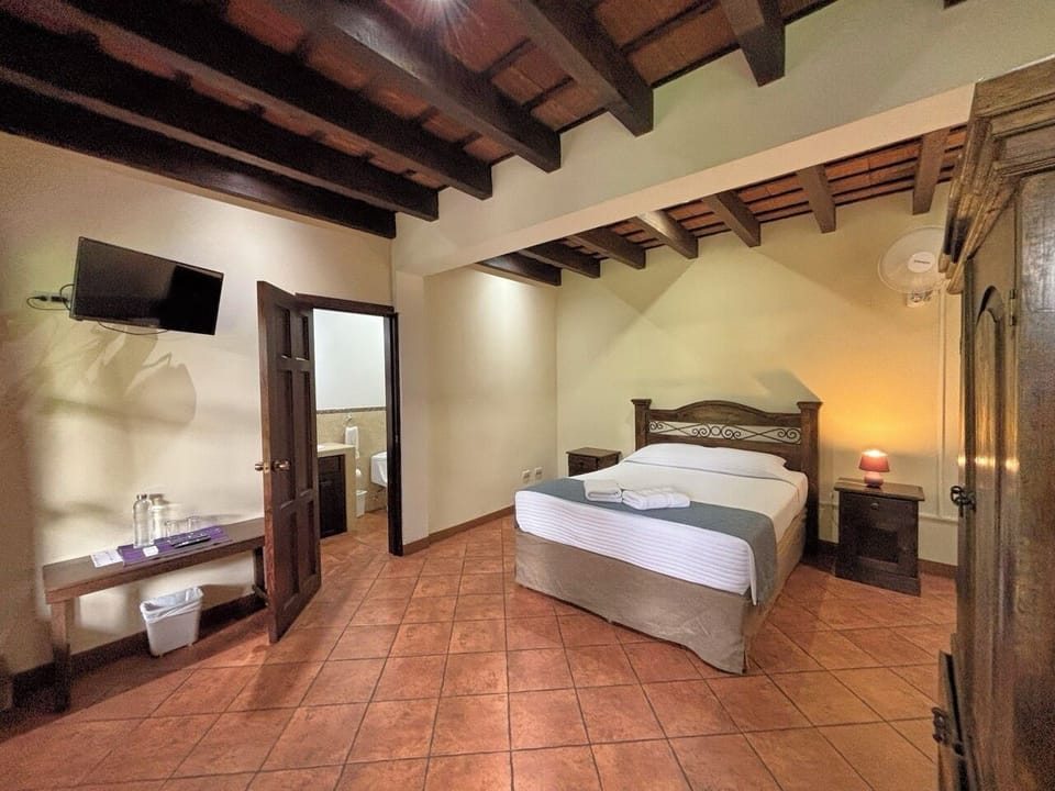 Deluxe Double Room, Garden View | WiFi (free)
