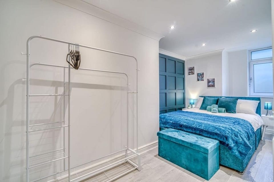 2 bedrooms