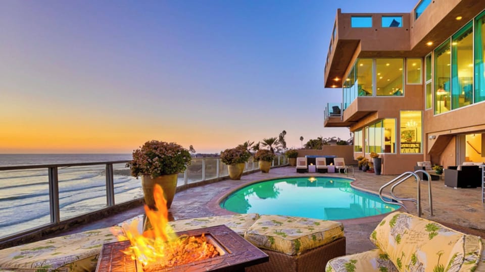 House (Multiple Bedrooms) | Front of property