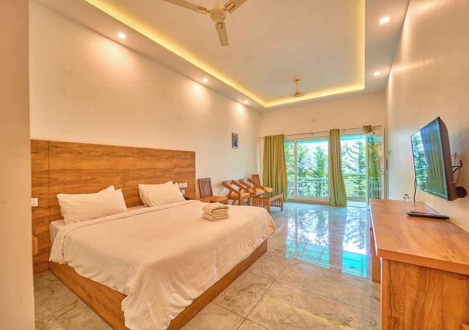Standard Room, Patio | Free WiFi