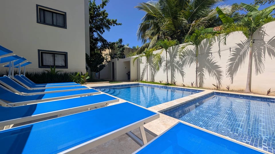 Cana Life Breeze Los Corales Residences Pool
