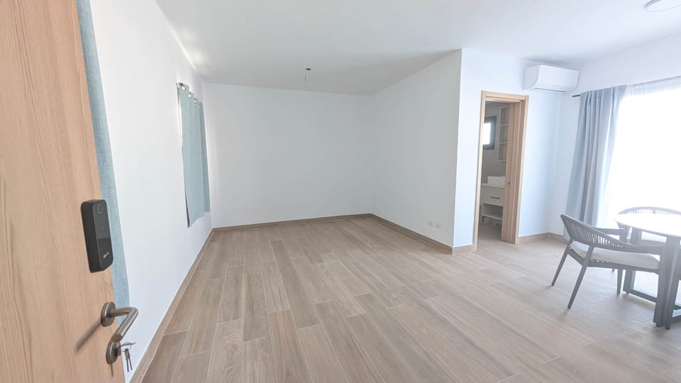 Cana Life Luxury Azure Sky Penthouse Rooftop Bedroom (Furnished Dec 24)