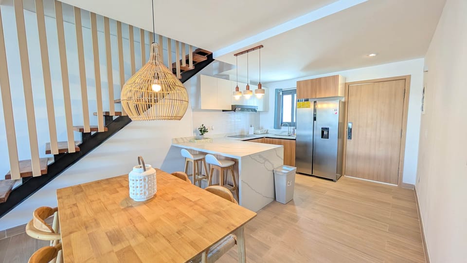 Cana Life Luxury Azure Sky Penthouse Kitchen & Dinning 