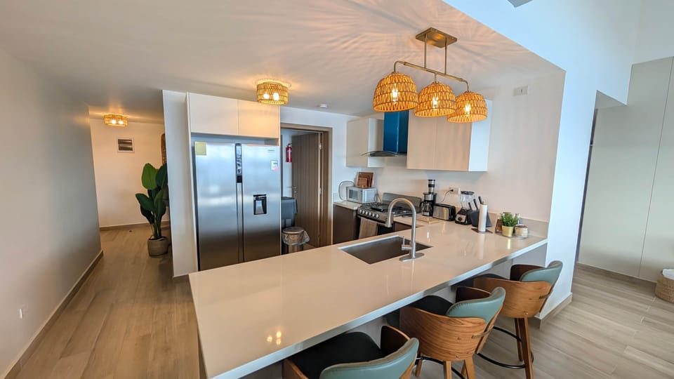 Cana Life Luxury | City Beach - Sky View Dinning Area 