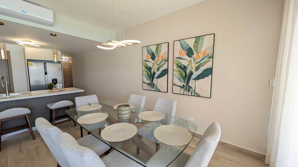 Cana Life Luxury | City Beach -Pool View Dinning Area