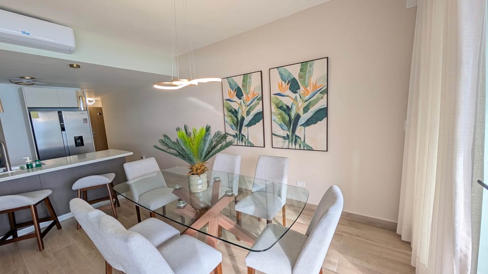Cana Life Luxury | City Beach - Pool View Dinning Area