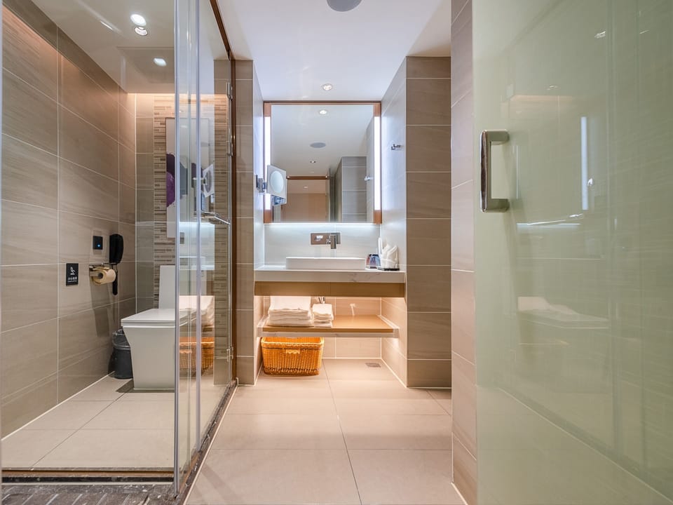 Standard Double Room, No Windows | Bathroom | Shower, rainfall showerhead, free toiletries, hair dryer