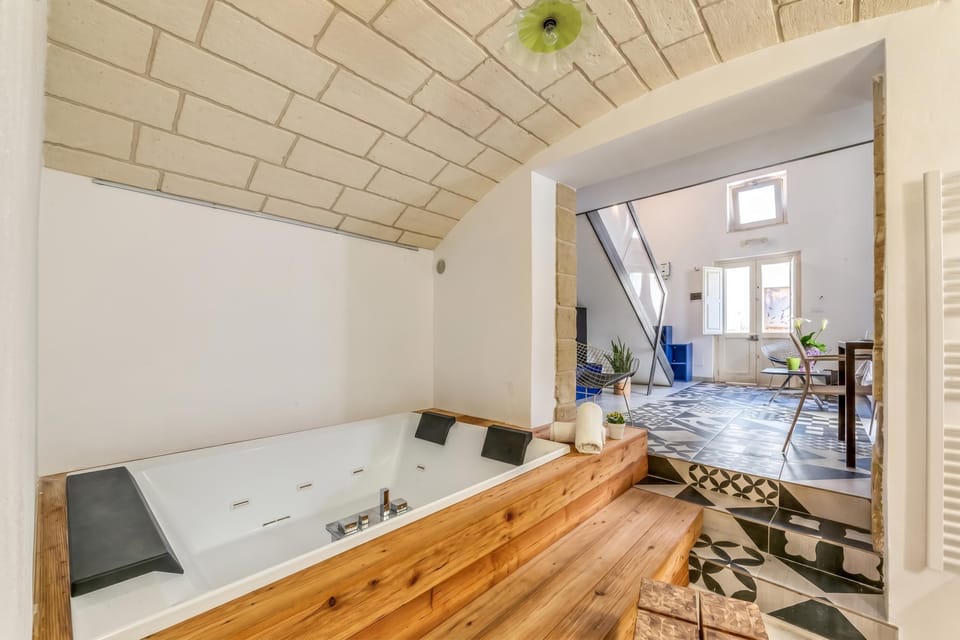 Family Apartment, 1 Bedroom, Microwave (Martano Jacuzzi Suite w/ Terrace &) | Interior
