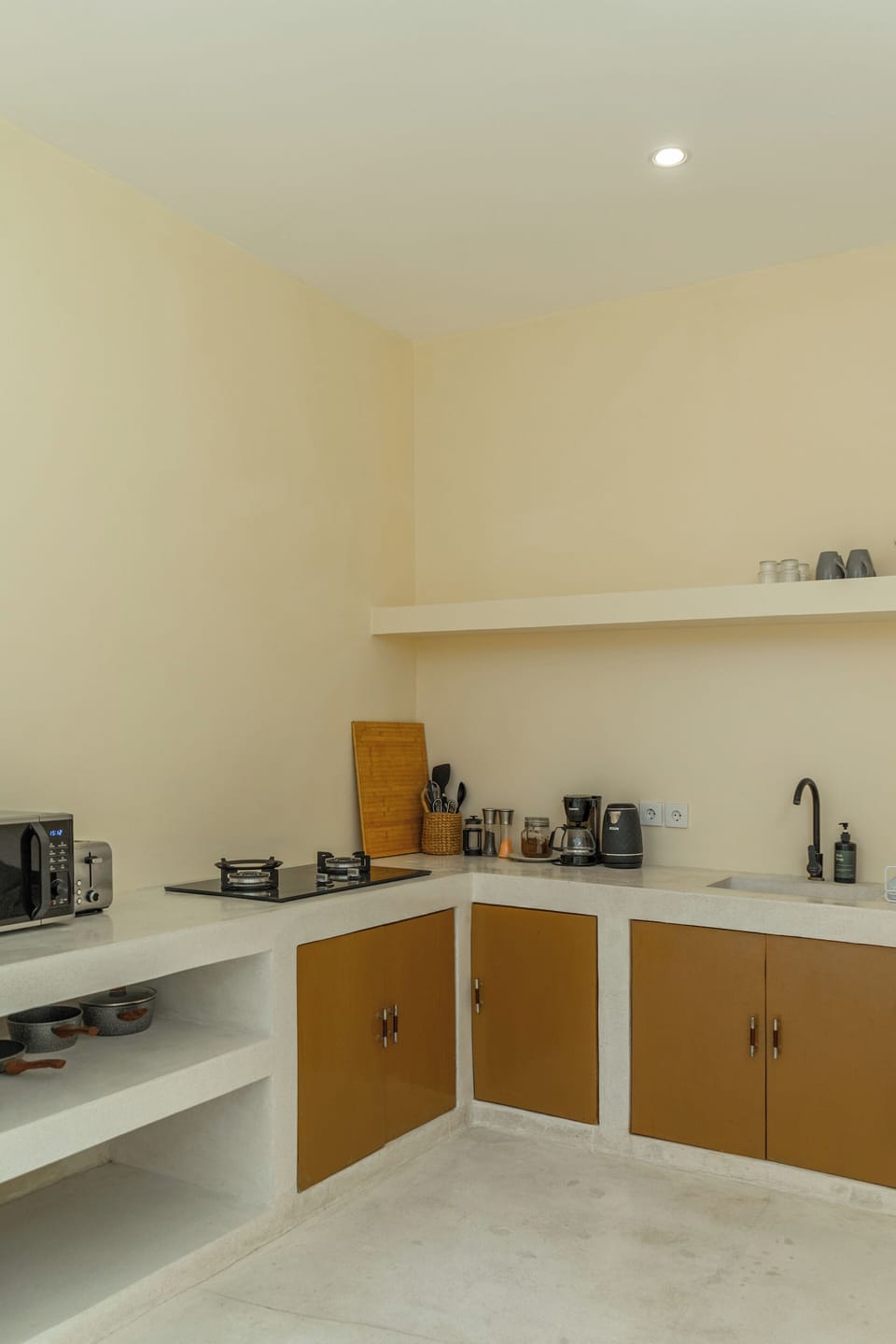 Deluxe Villa, Patio, Pool View | Private kitchen | Freezer