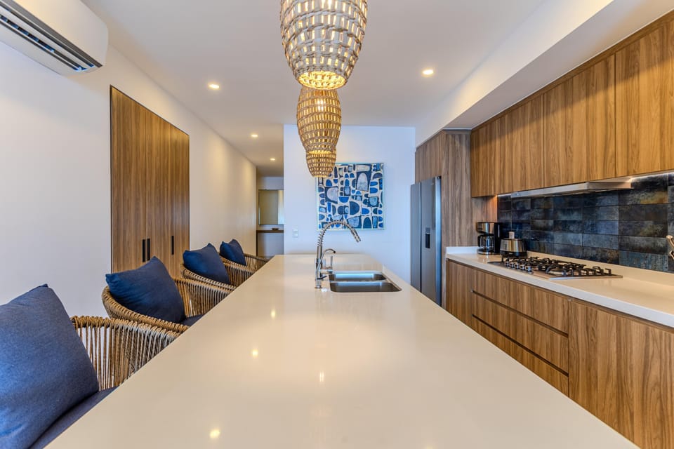 Condo - Image 12