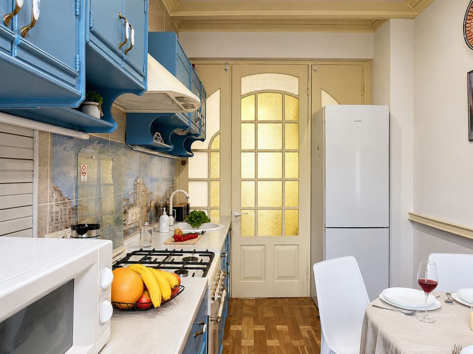 Comfort Apartment, Balcony, Park View | Private kitchen | Electric kettle, cleaning supplies, freezer