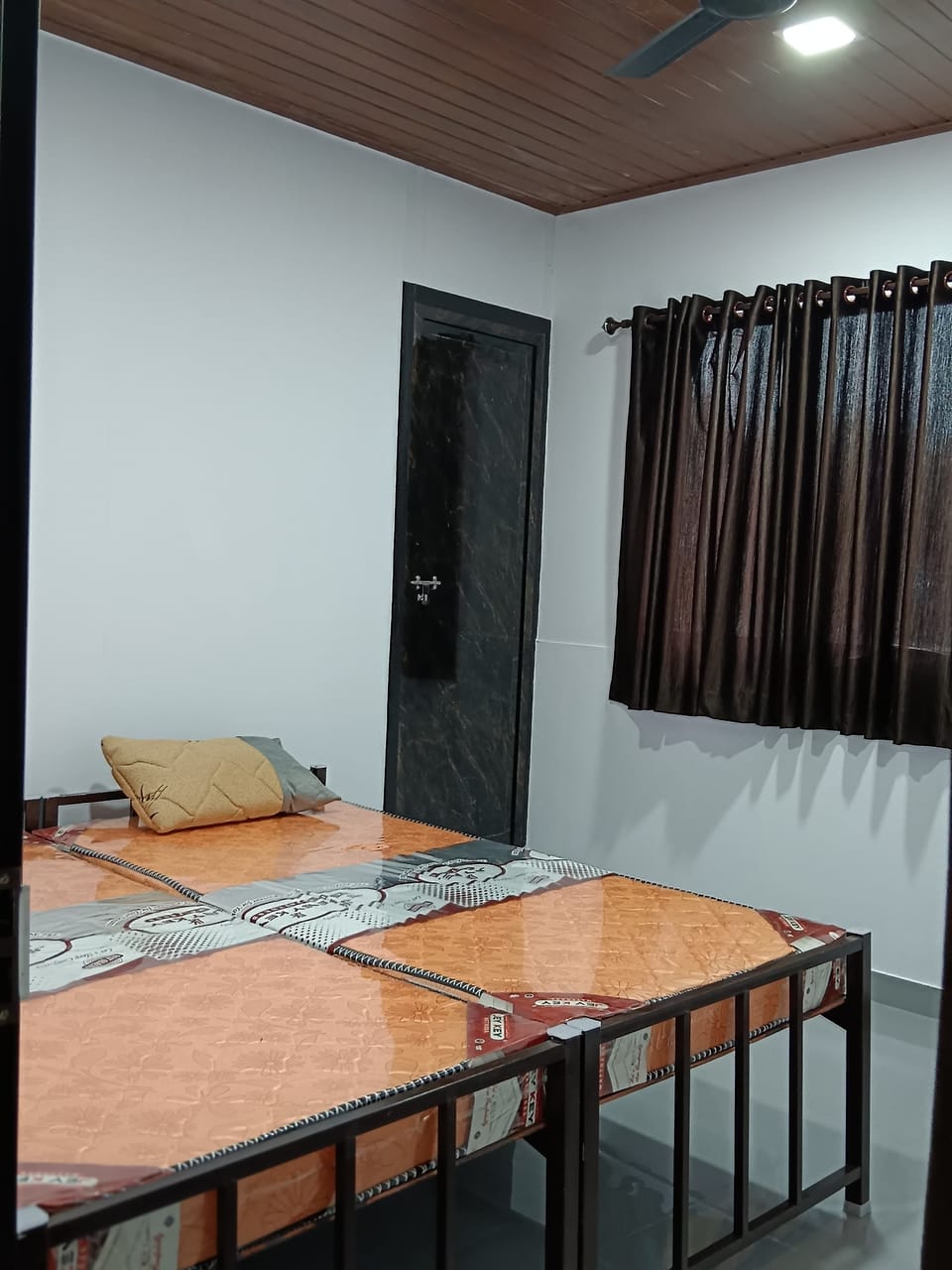 Basic Double Room, Balcony, Valley View | Desk, laptop workspace