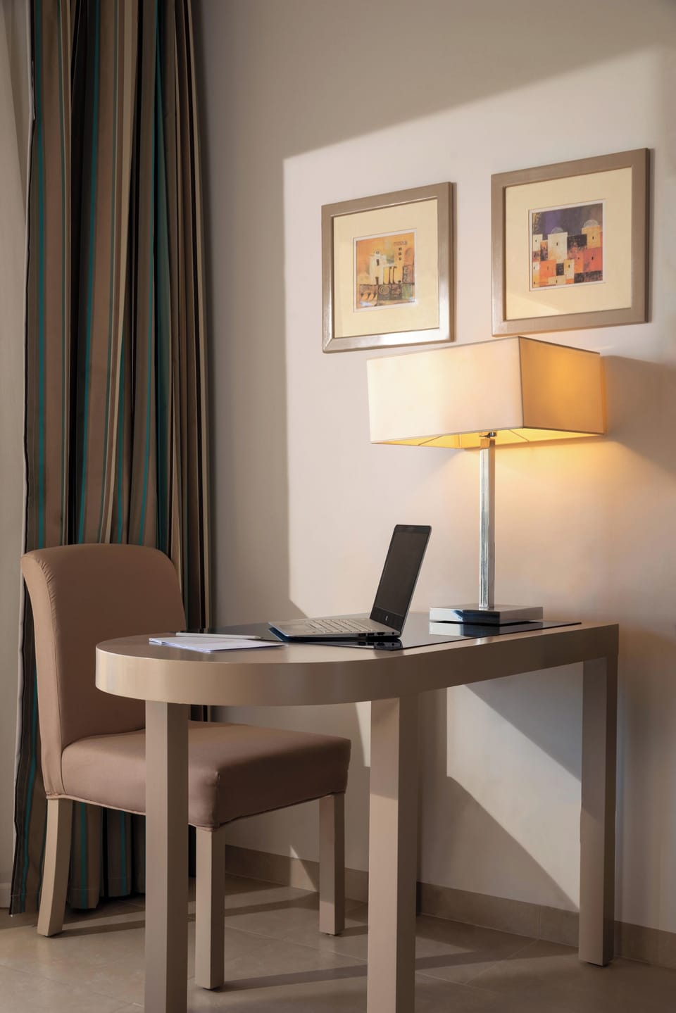 Premium Room, Sea View | Minibar, in-room safe, desk, blackout drapes