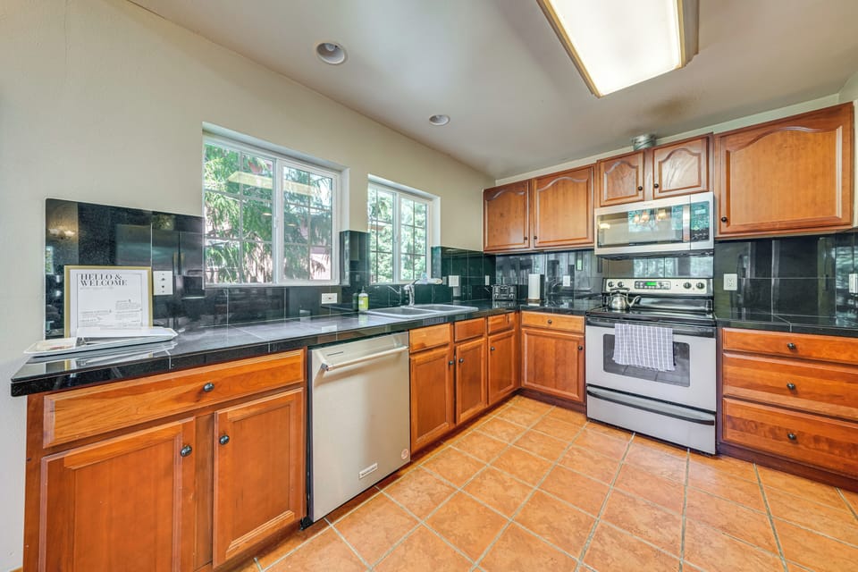 Kitchen | Main Floor