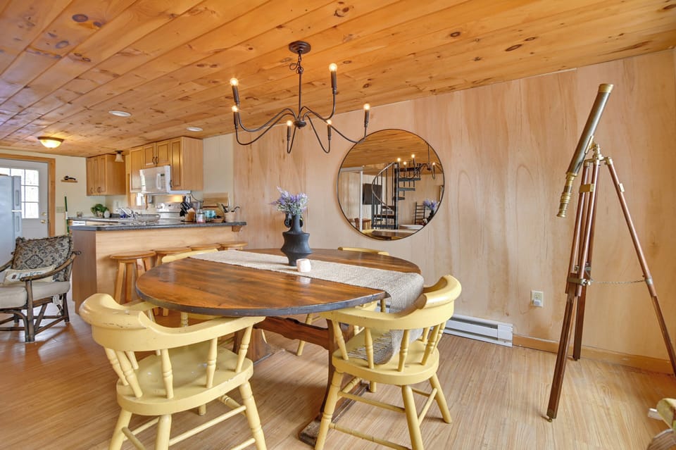 Dining Area | 1st Floor