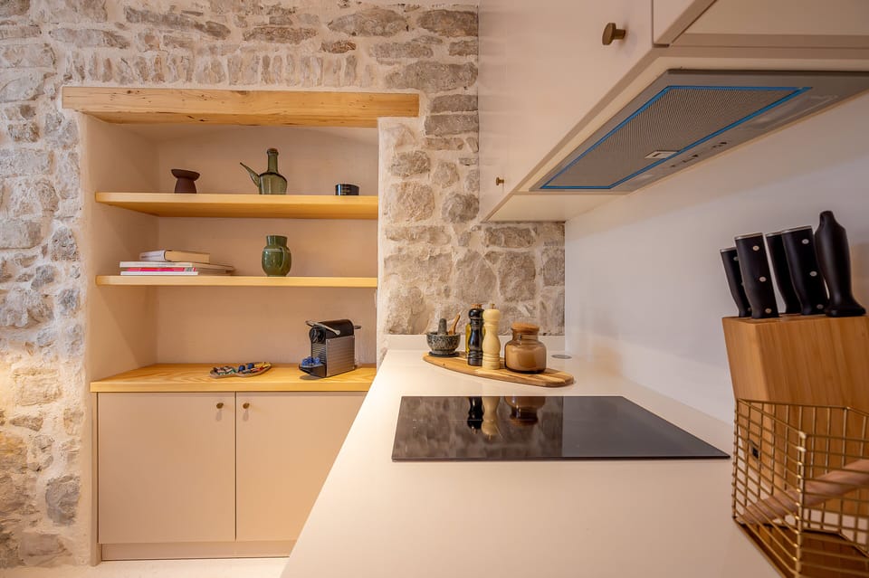 Superior Studio Suite | Private kitchen | Full-size fridge, oven, coffee/tea maker, electric kettle
