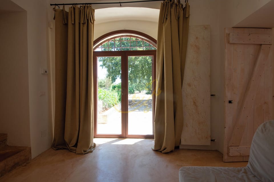 House (3 Bedrooms) | Living area