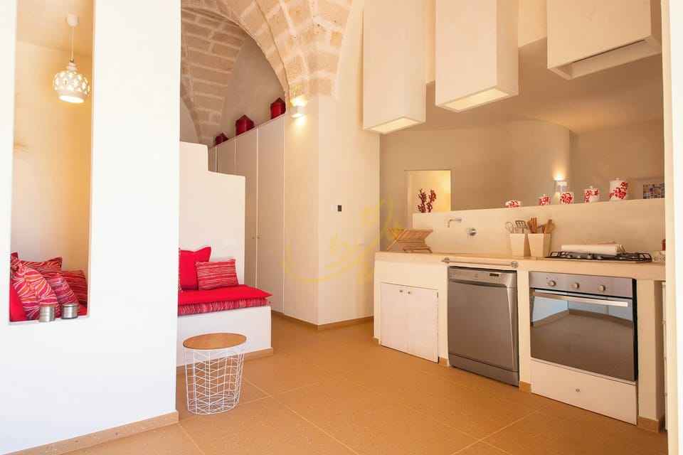 House (2 Bedrooms) | Private kitchen | Microwave, oven, stovetop, dishwasher