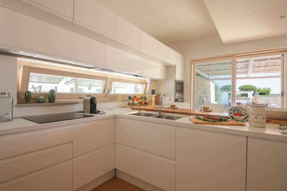House (3 Bedrooms) | Private kitchen | Microwave, oven, espresso maker, electric kettle