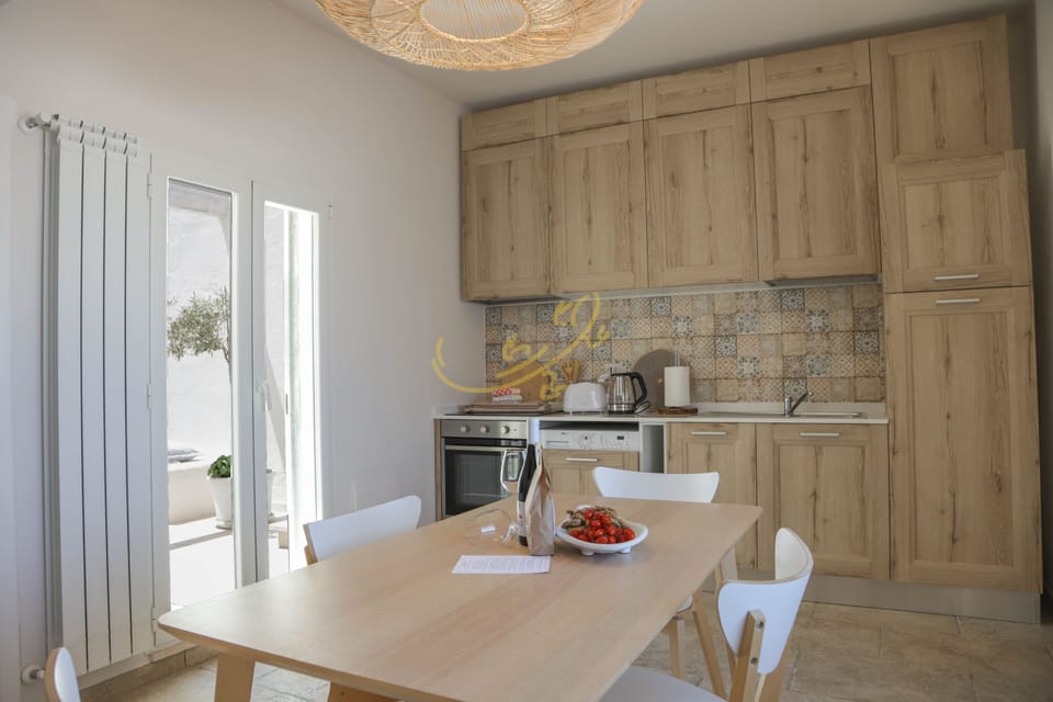 Apartment (2 Bedrooms) | Private kitchen | Oven, stovetop, dishwasher, espresso maker