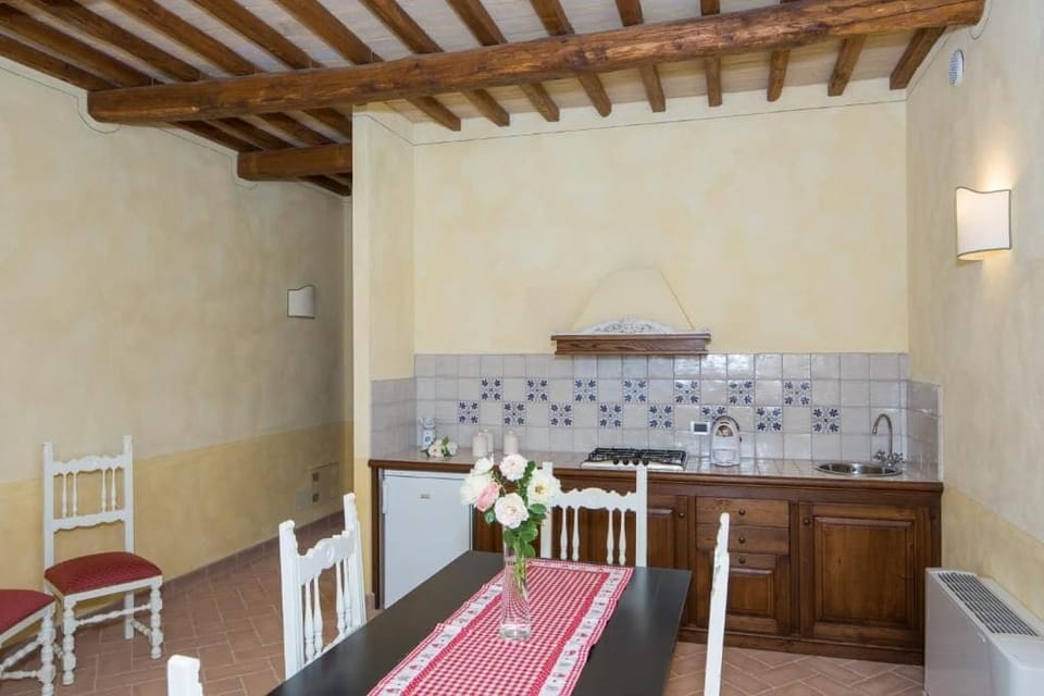 Double or Twin Room, Patio, Garden View | Private kitchen