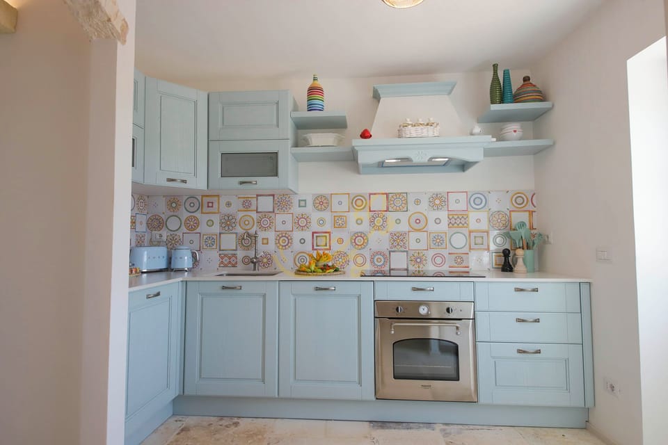 House (3 Bedrooms) | Private kitchen | Microwave, oven, espresso maker, electric kettle