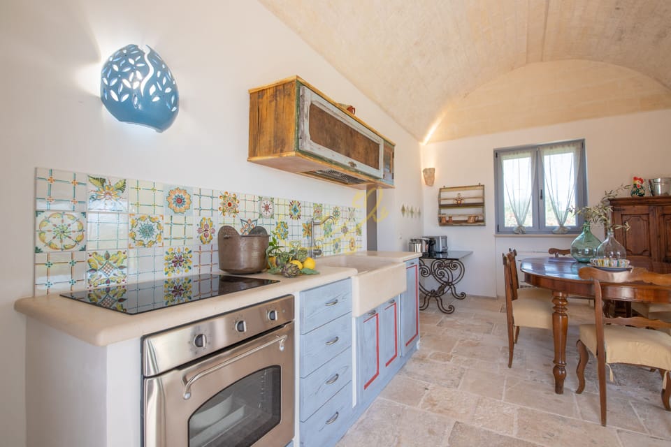 House (2 Bedrooms) | Private kitchen | Microwave, oven, espresso maker, electric kettle