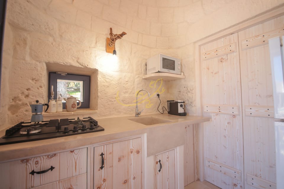 Villa (4 Bedrooms) | Private kitchen | Microwave, oven, espresso maker, electric kettle