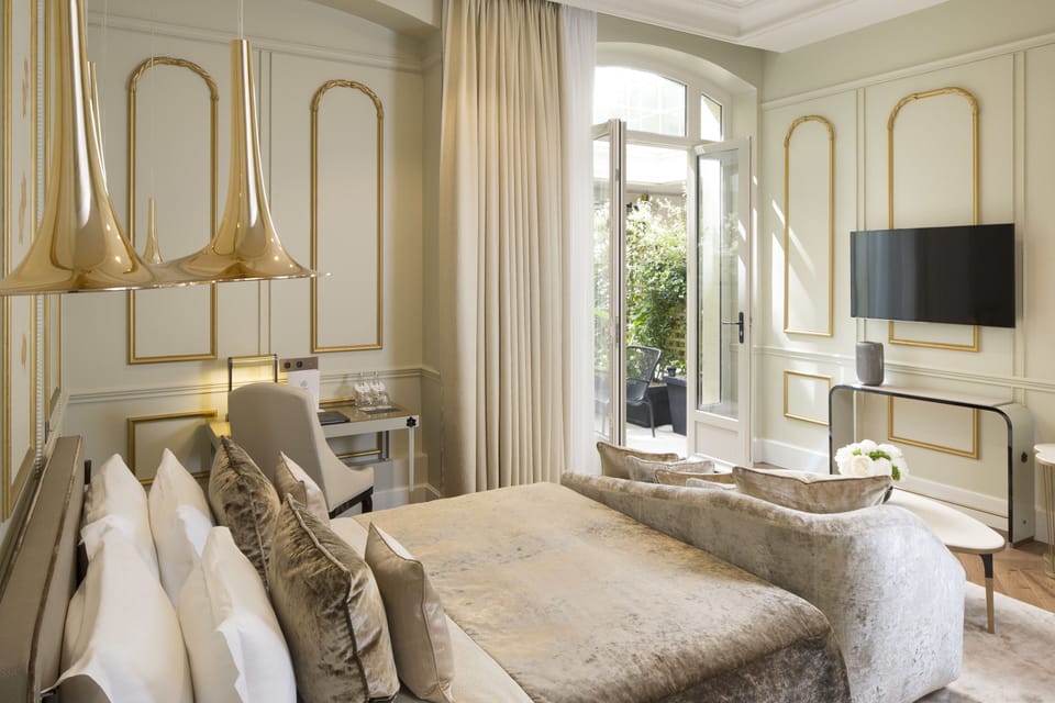 Executive Double Room, Ground Floor | Premium bedding, pillowtop beds, minibar, in-room safe