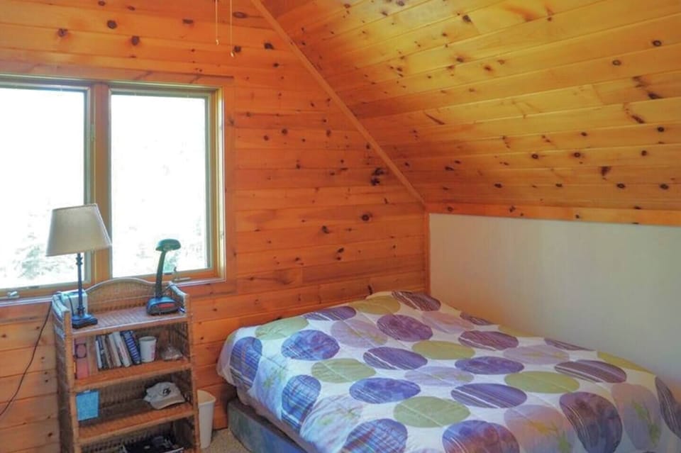 Upper double bedroom