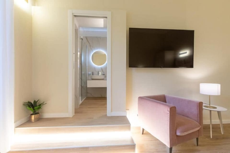 Superior Double Room, City View | Interior