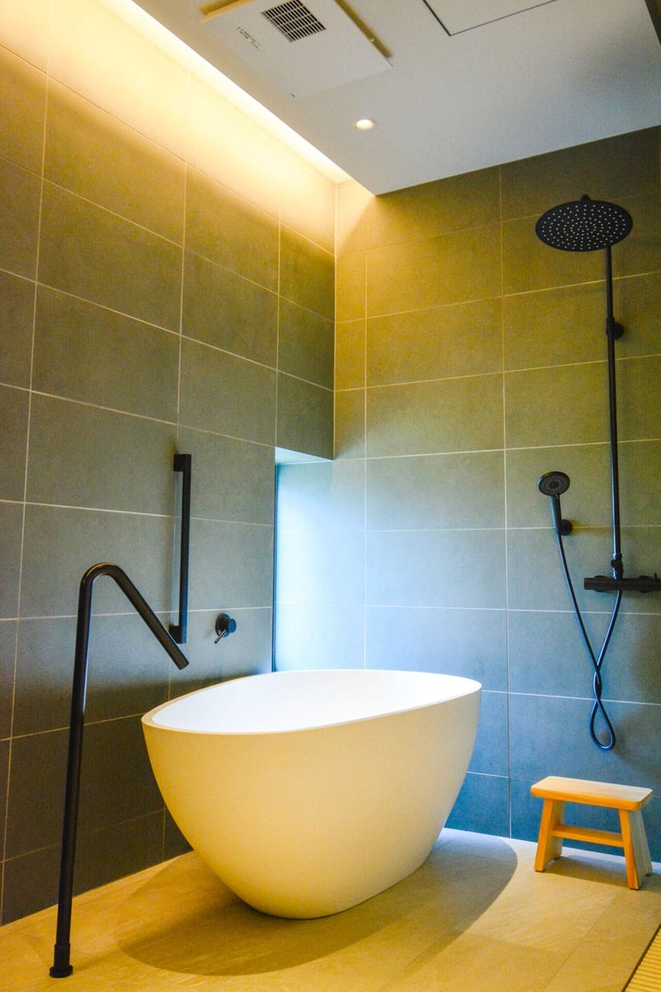 Deluxe Villa | Bathroom