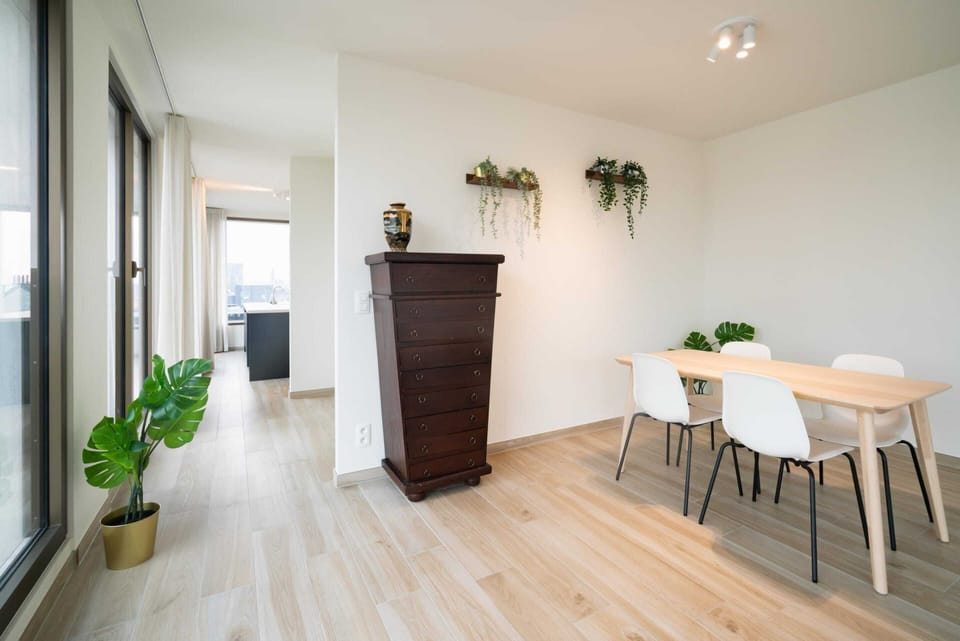 Apartment | Dining