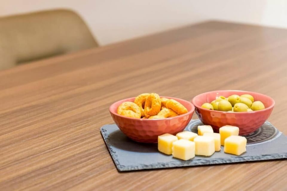 Comfort Apartment, Courtyard View | Food and drink