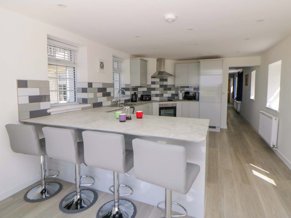 Cottage | Private kitchen | Cookware/dishes/utensils