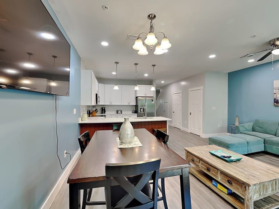 Dining Area - First Floor