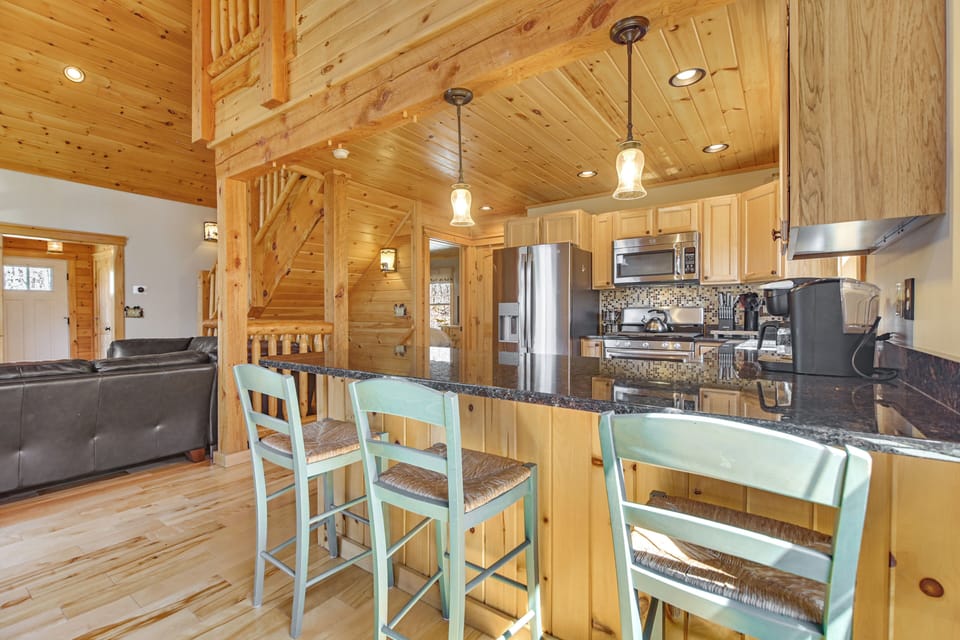 House (4 Bedrooms) | Interior